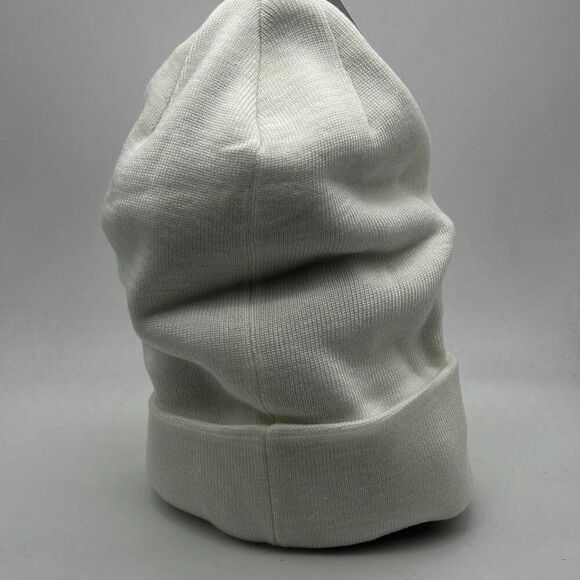 Nike Sportswear Cuffed Beanie White Gold Metal Logo CW6324 133 One Size Men NWT‎ - Picture 3 of 6